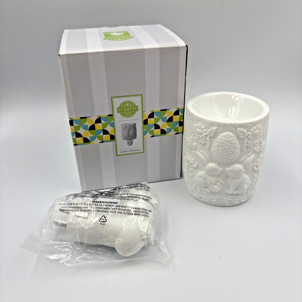 2023 Retired Cotton Meadow Mini Wall Scentsy Warmer White Bunnies Easter